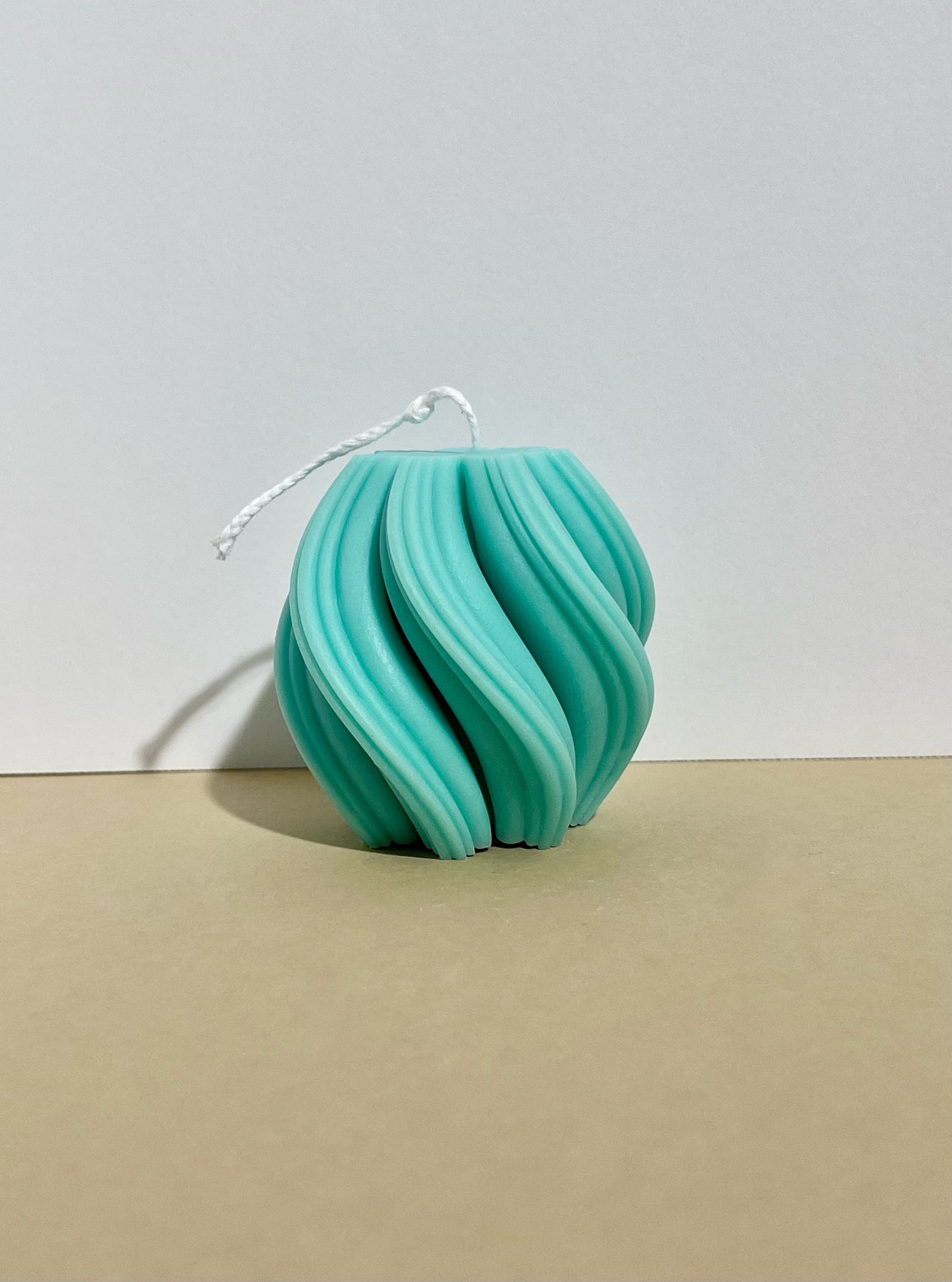 Swirl Girl Candle | 3oz